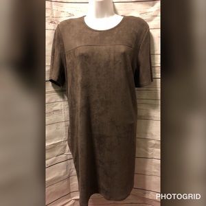 Chloe K Size M with Pockets feels like Suede Side Pockets